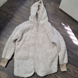 Cozy Cream Womens Sherpa Jacket With Pockets